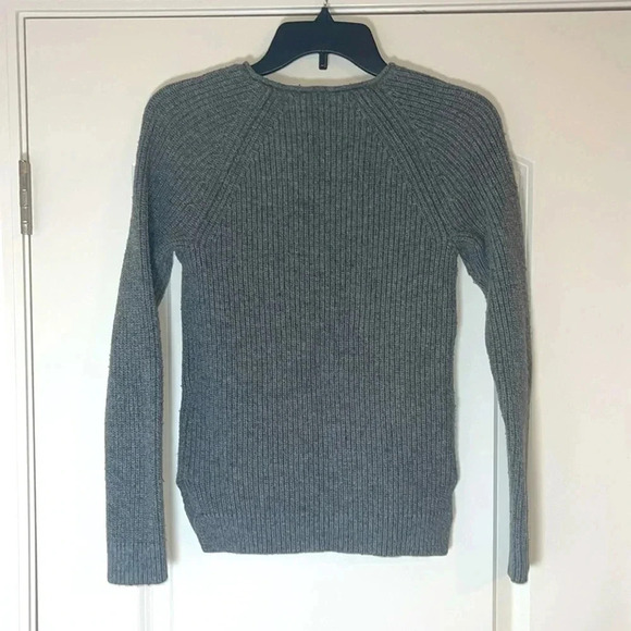 GAP Gray Pullover Crewneck Chunky Sweater - Size XS - Picture 7 of 7